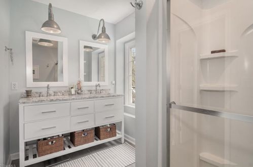 2704 Bardwell Rd, Greensboro NC  27410-8259 exterior