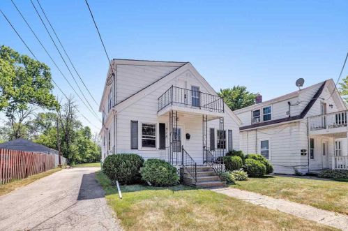915 12th Ave, Green Bay, WI 54304-2631