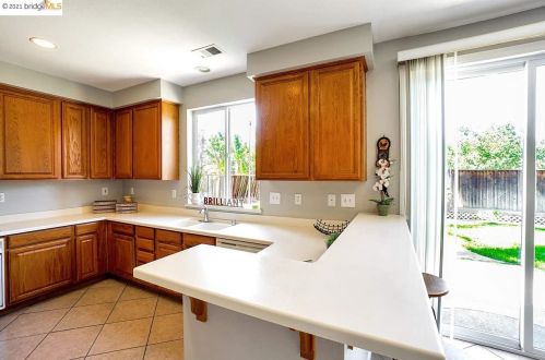 310 Malicoat Ave, Oakley CA  94561-2757 exterior