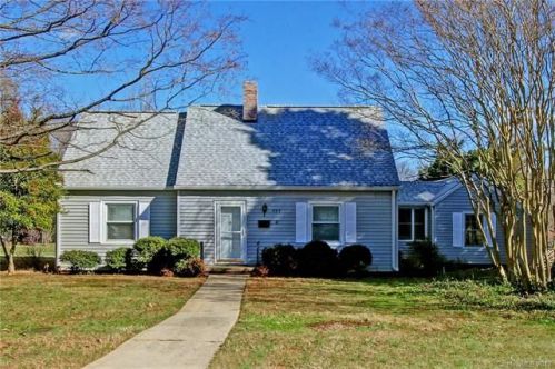 802 Woodland Rd, Statesville NC  28677-3248 exterior