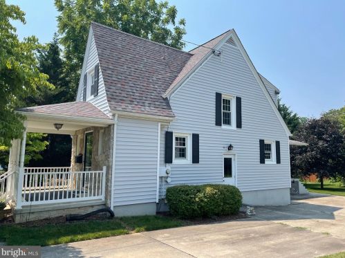 504 Church St, Charles Town WV  25414-1314 exterior