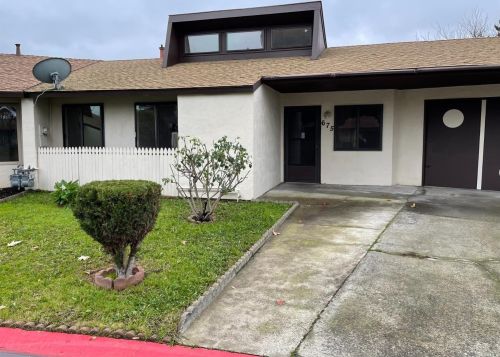 675 Simpson St, Santa Rosa, CA 95401-8702