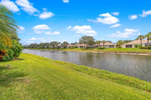 7727 Quida Dr, West Palm Beach, FL 33411-5810