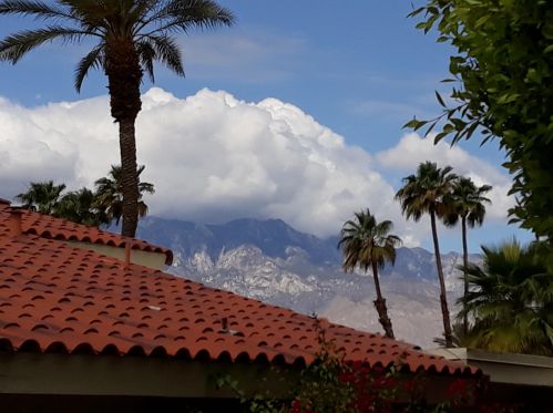 28 Lincoln Pl, Rancho Mirage CA  92270-1927 exterior