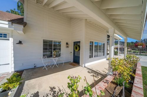 41664 Camino Del Vino, Temecula CA  92592-8439 exterior