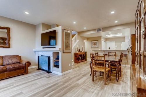 6390 Woodrow Ct, Chino Hills, CA 91709-4519