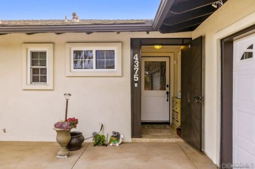 4375 Governor Dr, San Diego, CA 92122-3002