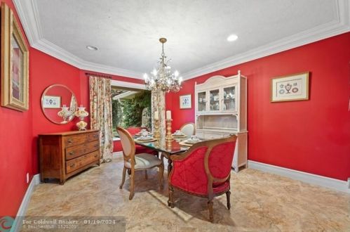 342 Knotty Wood Ln, West Palm Beach FL  33414-7807 exterior