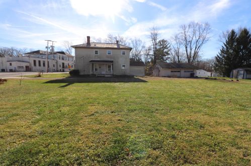 99 Walnut St, Galena, OH 43021-8549