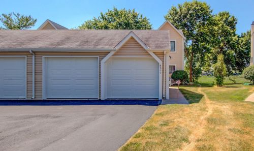 4500 Orchid Cir, Minneapolis, MN 55446-2137