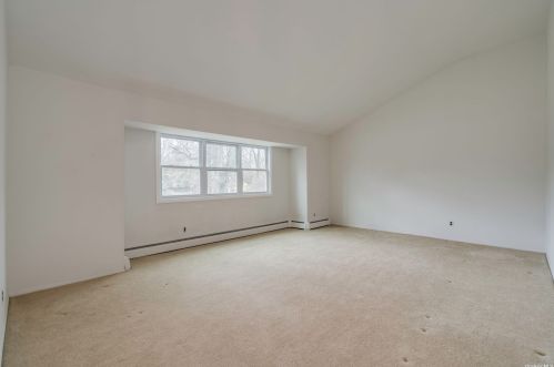 68 Holly Dr, Elwood NY  11731-5226 exterior