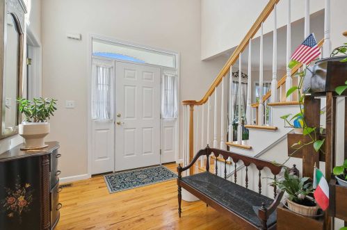 39 Robin Ct, Poughquag NY  12570-4508 exterior