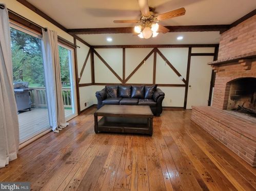 13501 Highland Farms Ct, Nokesville VA  20181-2811 exterior