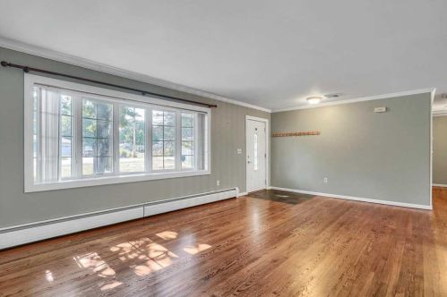 3 Alvin Ct, Poughkeepsie NY  12603-6126 exterior