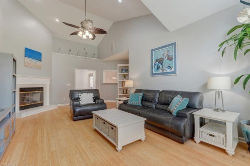 5296 Beechmont Dr, Greensboro NC  27410-9556 exterior