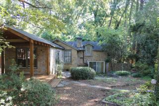 212 Brooks Ave, Raleigh NC  27607-7129 exterior