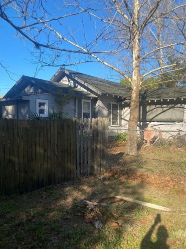 301 Cornelia Ave, Lakeland FL  33815-4343 exterior