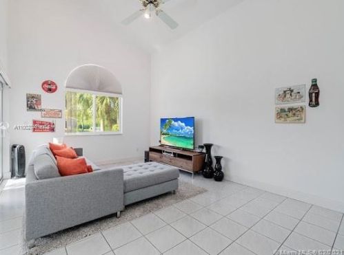 1113 6th Ave, Dania Beach FL  33004-5409 exterior