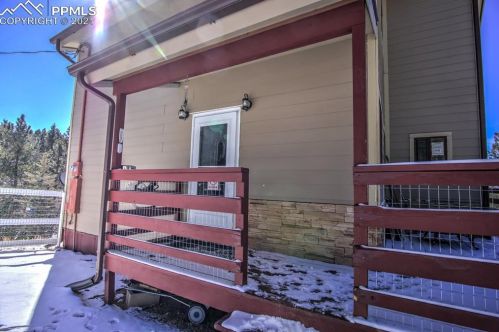 58 Juniper Cir, Twin Rock, CO 80816-9008