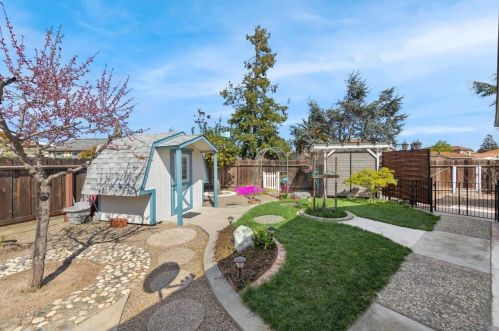 344 Via Loma, Morgan Hill CA  95037-3024 exterior