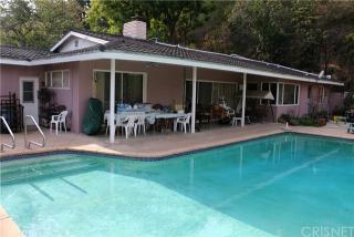 4512 White Oak Pl, Van Nuys, CA 91316-4333