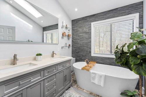 20 Stratford Rd, White Plains NY  10603-2827 exterior