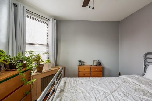 2123 Gleason Ave, Bronx NY  10472-5129 exterior