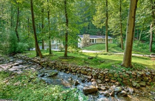 219 Rocky Run Rd, Glen Gardner, NJ 08826-6435