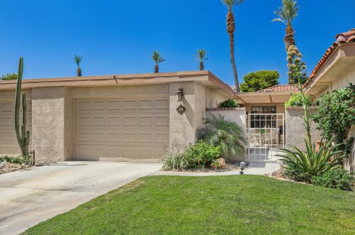 24 Palma Dr, Rancho Mirage CA  92270-3878 exterior