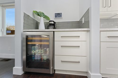 4453 Bermuda Ave, San Diego CA 92107-3809 exterior