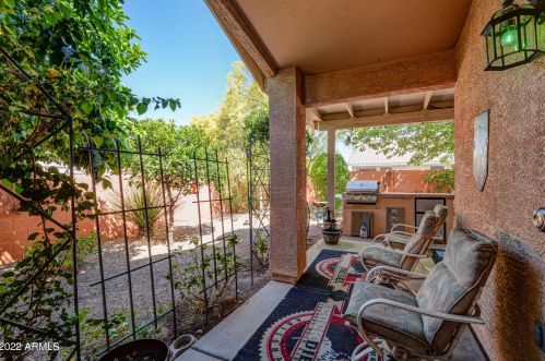 3822 Blackhawk Dr, Glendale AZ 85308-9487 exterior