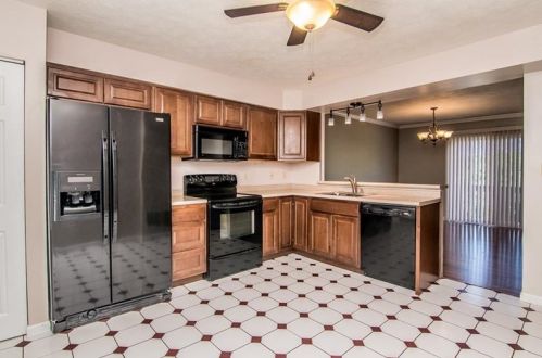 2601 Timberglen Dr, Imperial PA  15126-9283 exterior