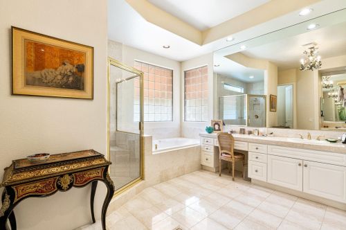 824 Avenida Palmas, Palm Springs CA  92262-5708 exterior