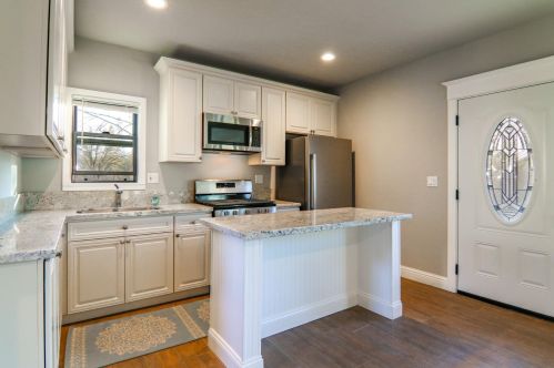 6331 Melody Ln, Newcastle CA  95658-9646 exterior