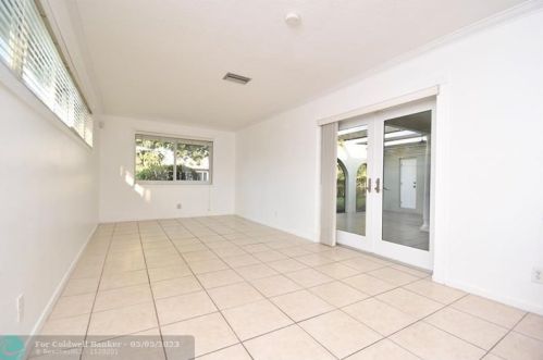 2131 52nd Ave, Hollywood FL  33021-3308 exterior
