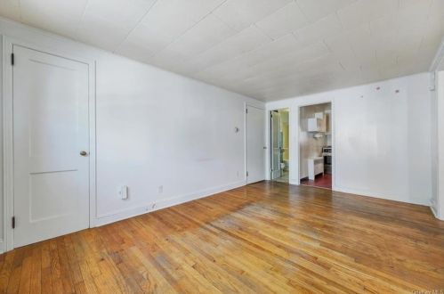 37 Lk St, Highland Falls NY  10928-2012 exterior