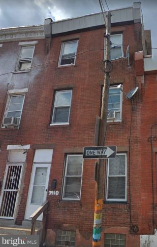 3910 Coral St, Philadelphia, PA 19124-5015