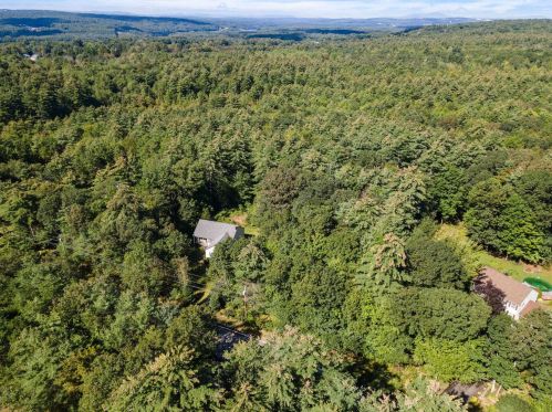 246 Church Rd, Allenstown NH  03275-2903 exterior