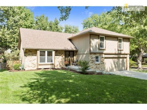 14400 91st St, Shawnee Mission, KS 66215-2930