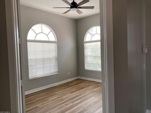 3949 Isla Ciudad Ct, Naples FL  34109-0332 exterior