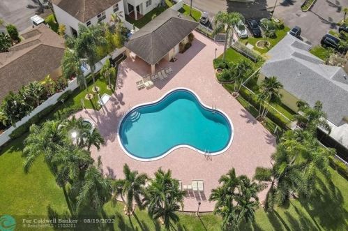 11936 12 St, Hollywood FL 33026-4359 exterior