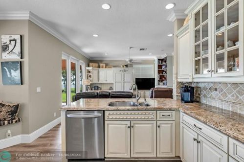 17836 15 Ct, Hollywood FL 33024-4602 exterior