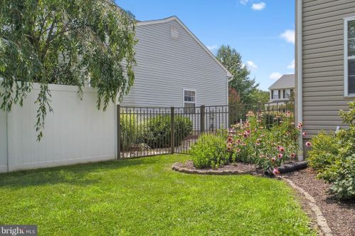 233 Beech Ln, Swedesboro NJ  08085-4033 exterior