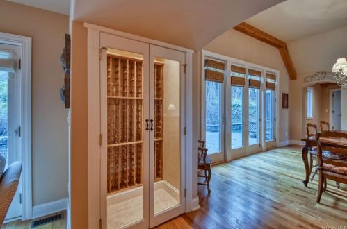 8 Silo Ln, Warwick NY  10990-2872 exterior