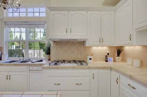 125 Scotia Pne Cir, Grass Valley CA  95945-5418 exterior