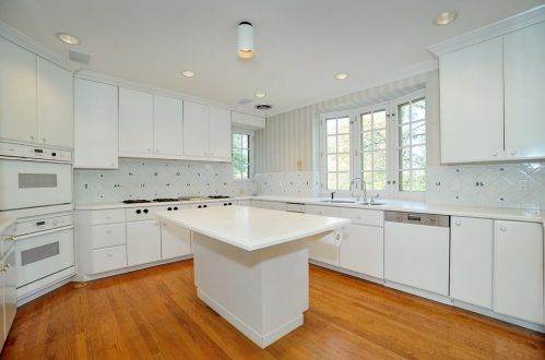 5734 Woodland Rd, Pittsburgh PA  15232-2818 exterior