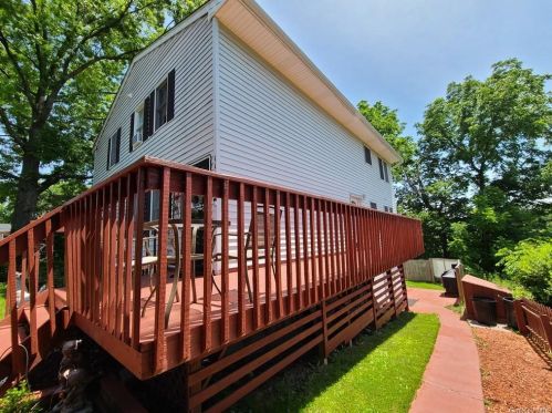 114 Wawayanda Ave, Middletown NY  10940-6708 exterior