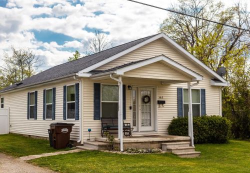167 Elm St, Peebles, OH 45660-1032
