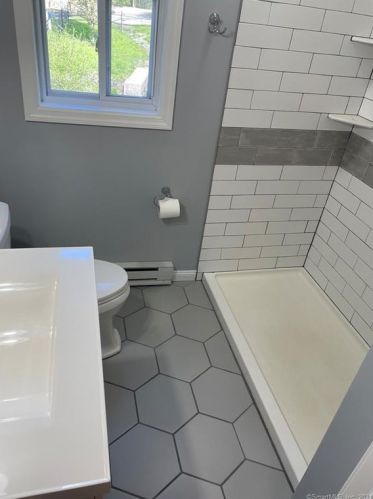 60 Chestnut Street Ext, Danbury CT  06810-6832 exterior