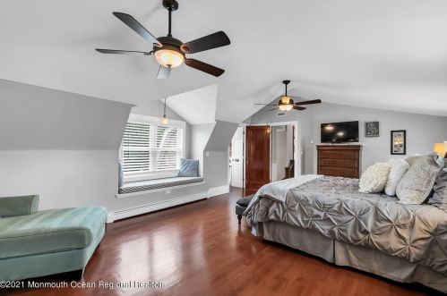 83 Lovett Ave, Little Silver NJ  07739-1420 exterior